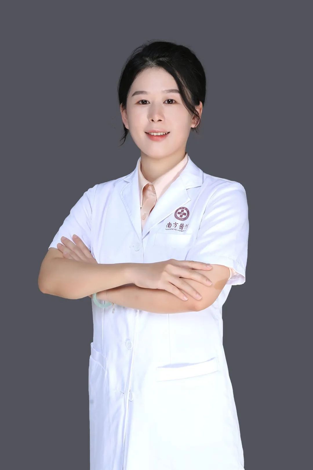 周医生（宠物内科医生）