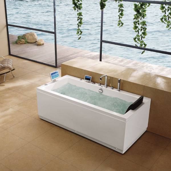 独立式无裙边按摩浴缸